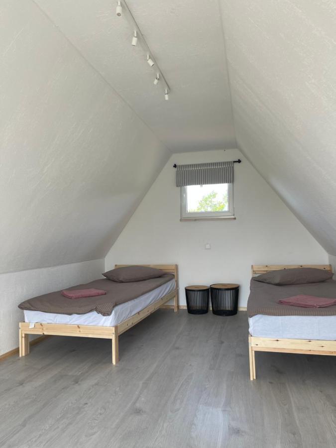 Laukbalozi Holiday Houses ユールカルネ エクステリア 写真